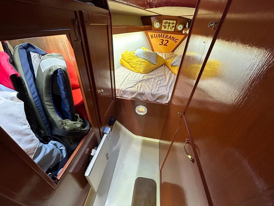 Nocleg na jachcie Ada2 w Świnoujsciu Docked boat in Swinoujscie