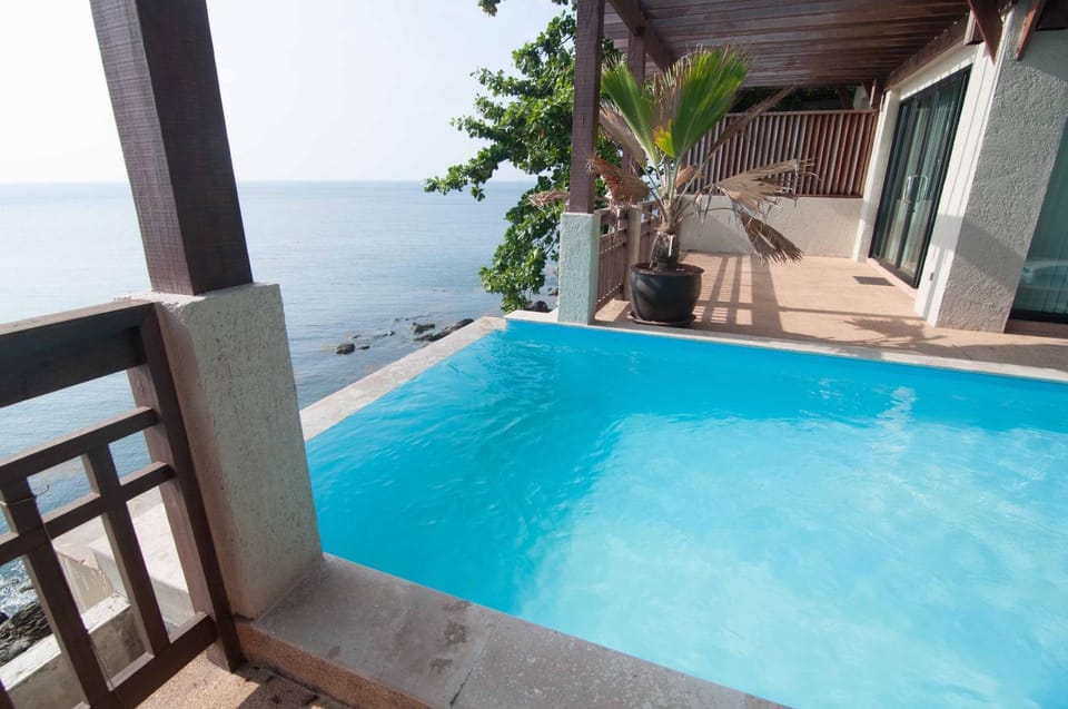 Sea view, Swimming pool
