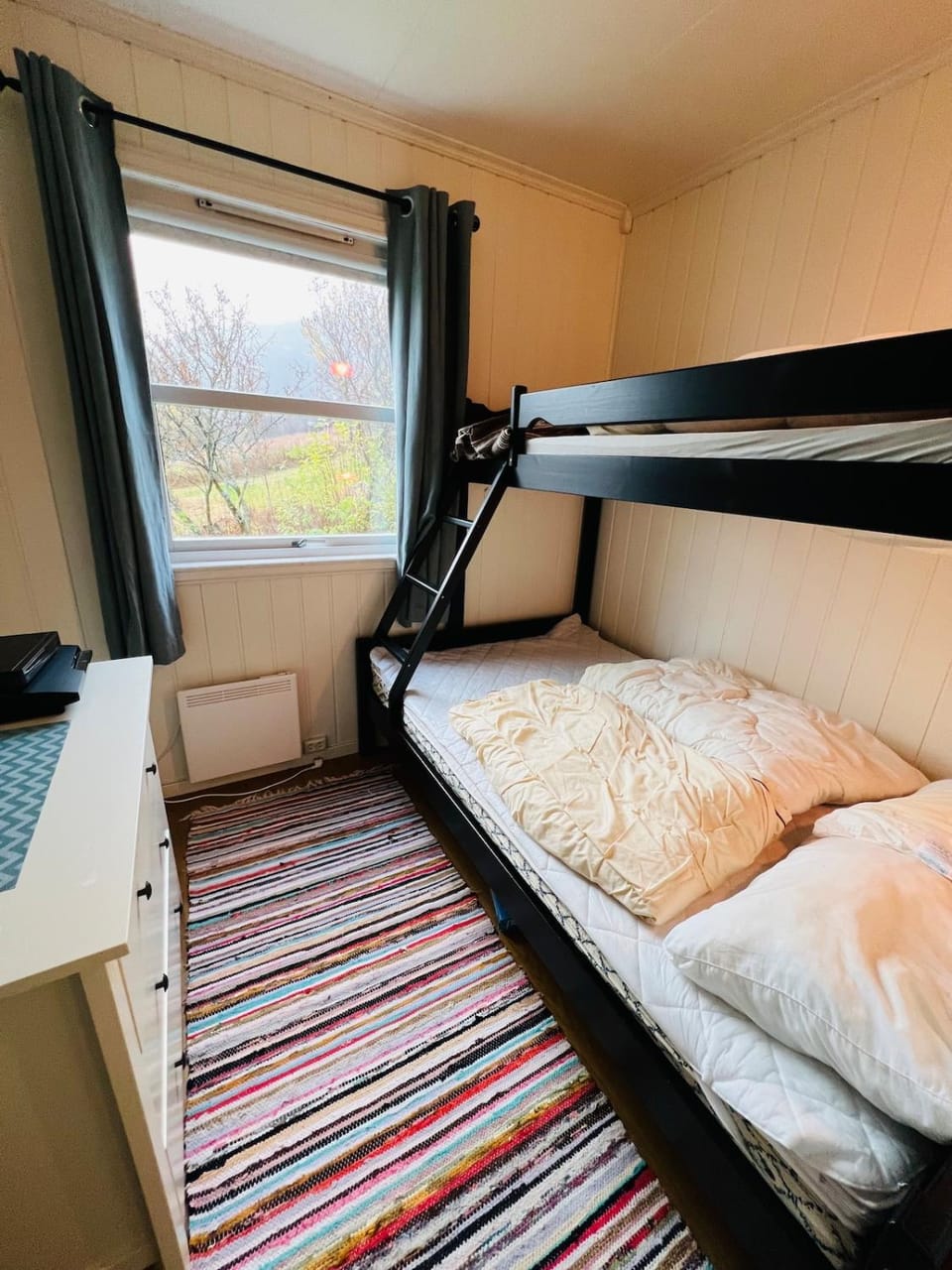 Bed, Bedroom, bunk bed