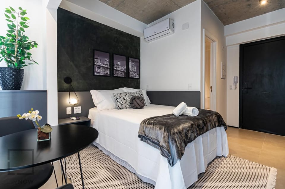 Bed, Photo of the whole room, Bedroom, towels, air conditioner