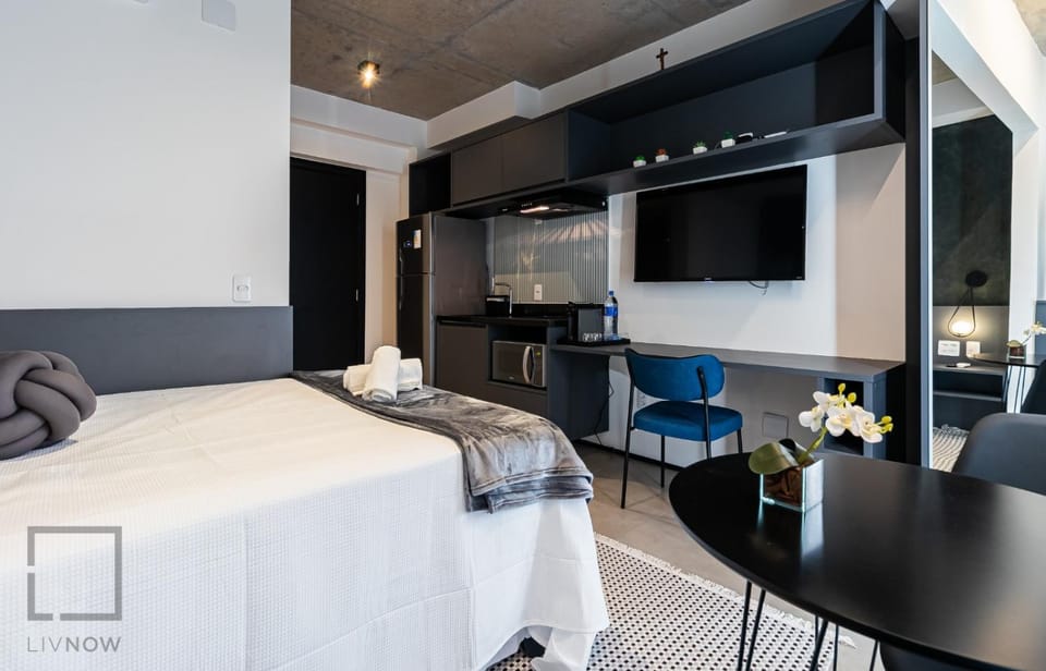 Bed, TV and multimedia, Kitchen or kitchenette, Photo of the whole room
