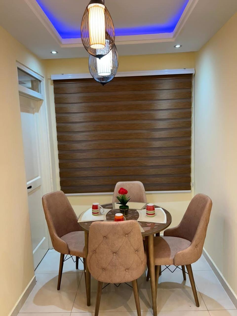 Living room, Seating area, Dining area, air conditioner