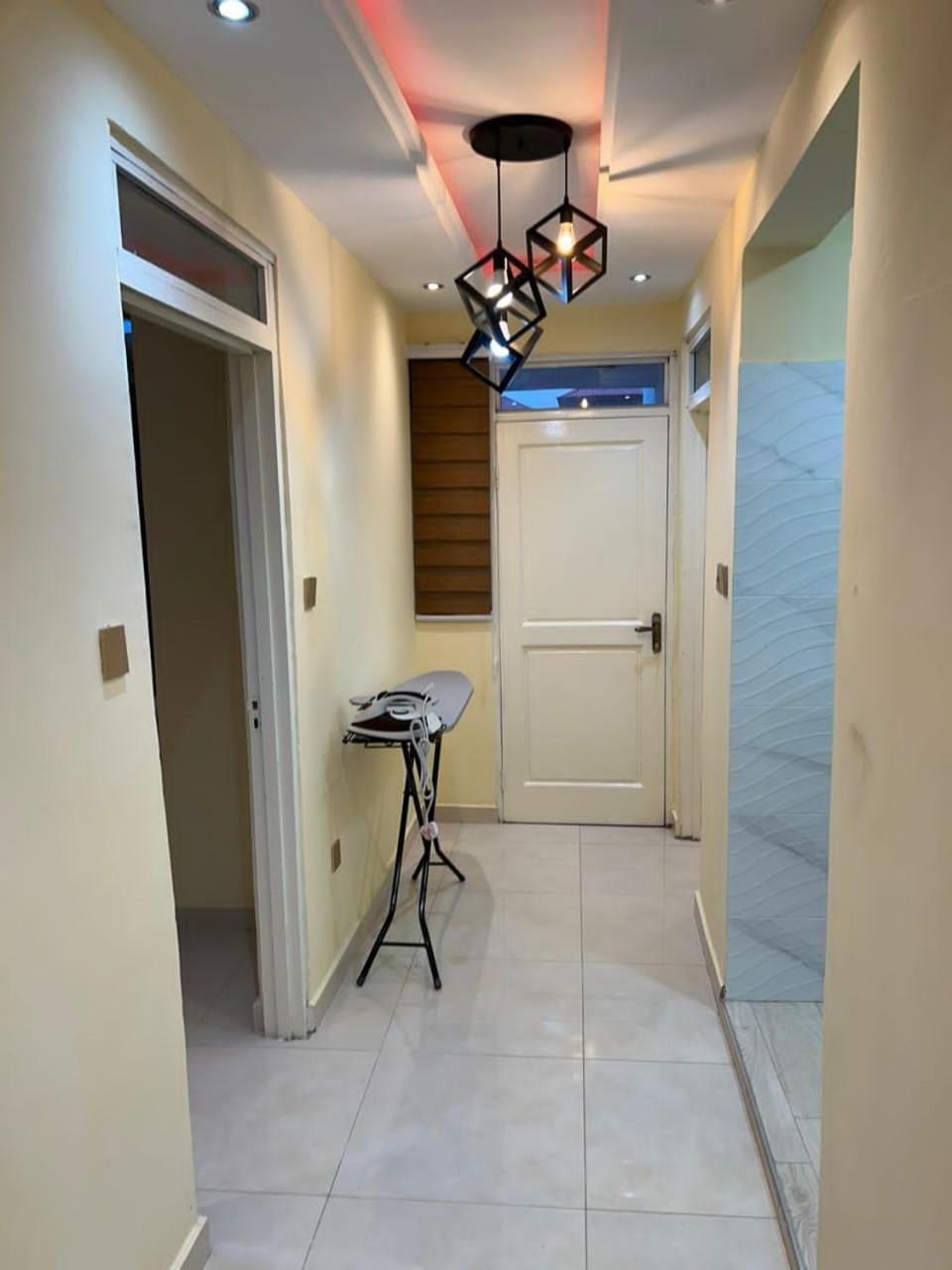 Kitchen or kitchenette, wardrobe, air conditioner