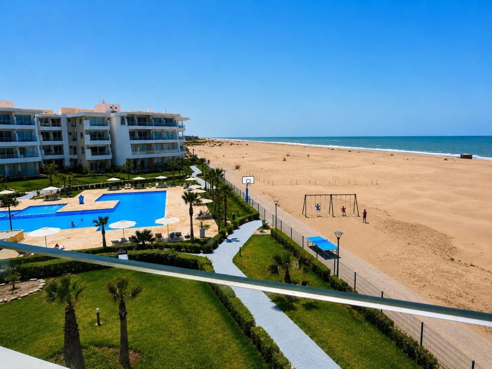Sidi Rahal Blue View, Beachfront wide seaview with pool Apartment in Casablanca-Settat