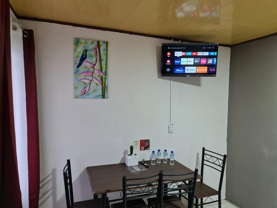 Cabins Guayabon #2, AC, Arenal Volcano La Fortuna Cabin in Alajuela Province