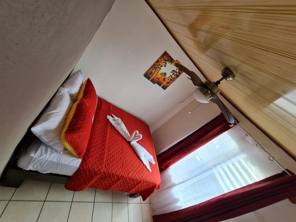 Cabins Guayabon #2, AC, Arenal Volcano La Fortuna Cabin in Alajuela Province
