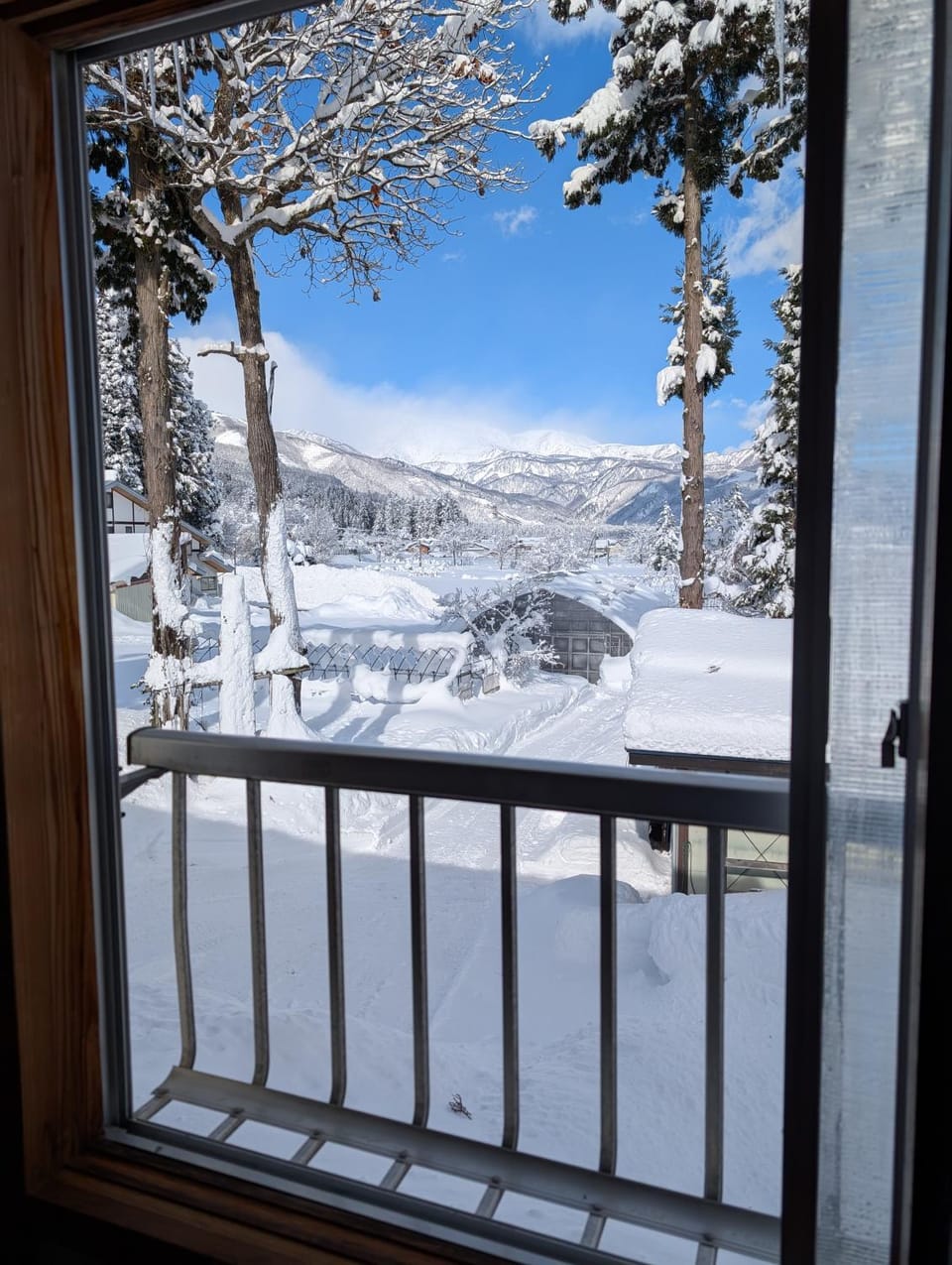 KANEKAKU Bed and Breakfast in Hakuba
