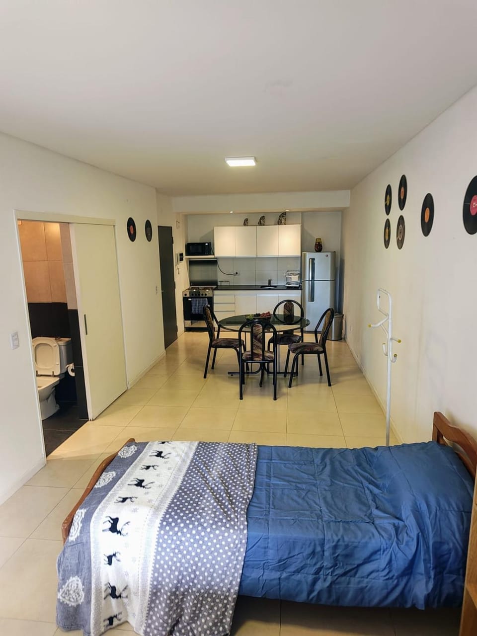 Kitchen or kitchenette, Living room, Photo of the whole room