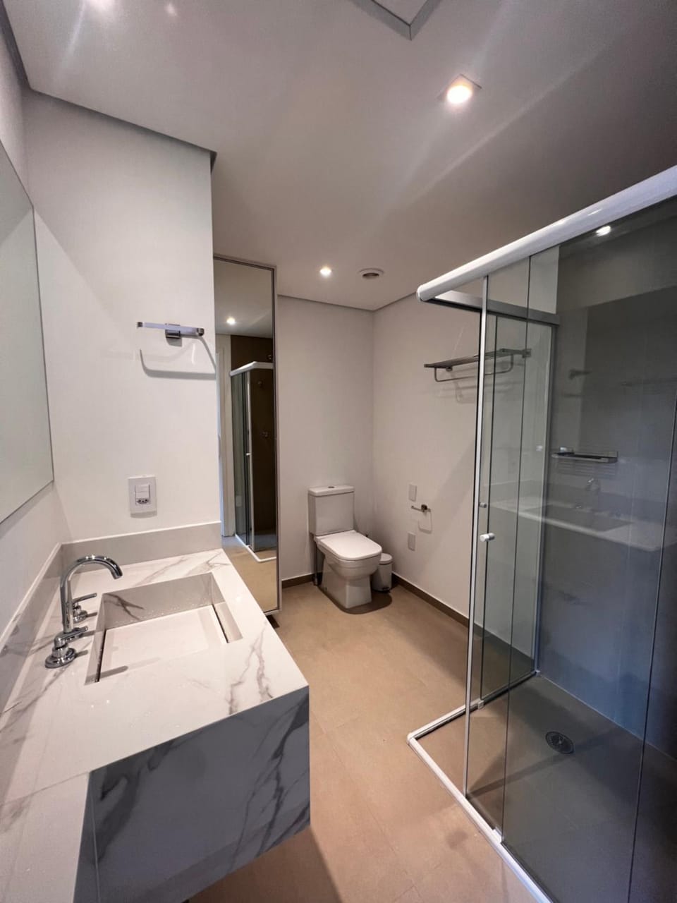 Bathroom, towels