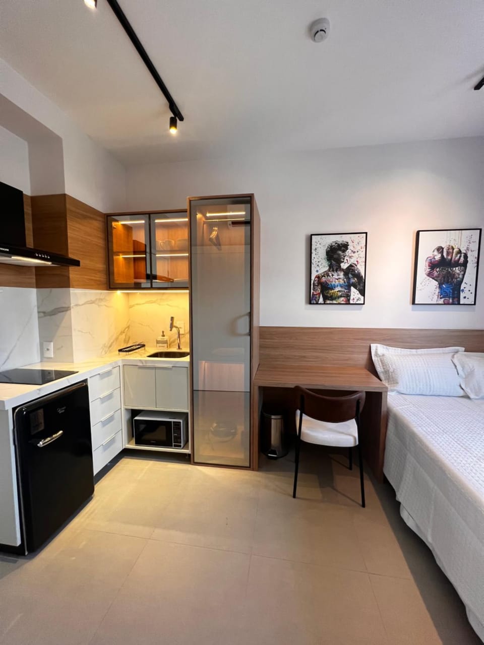 Kitchen or kitchenette, Photo of the whole room