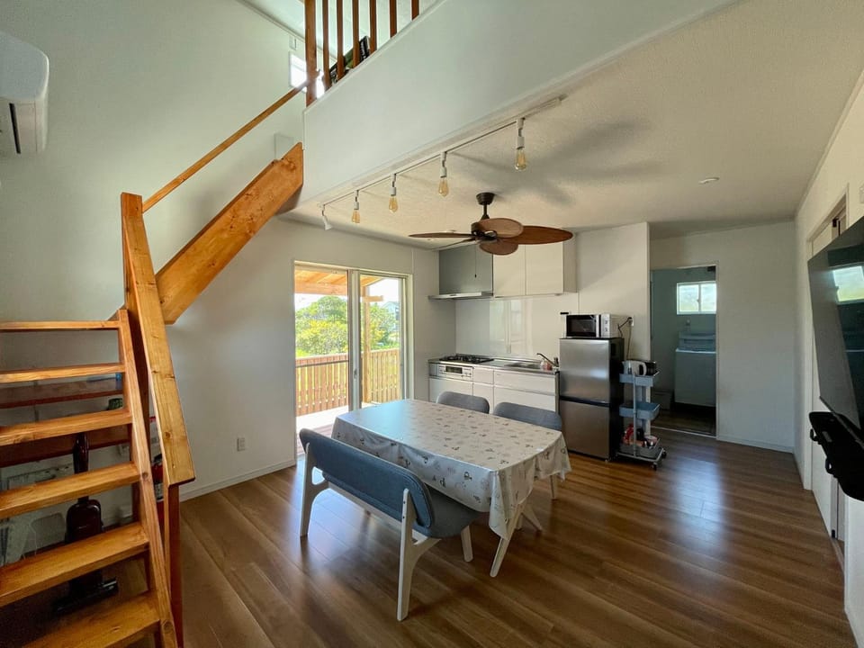 Kitchen or kitchenette, Living room, Photo of the whole room