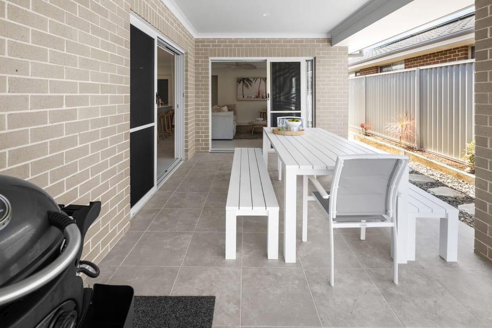 Spoondrift - 5 Mins Walk to Beach House in South West Rocks