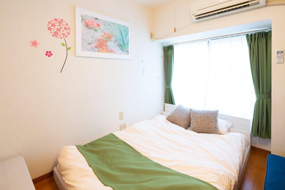 Bed, Bedroom, air conditioner