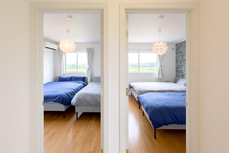 Bed, Bedroom, air conditioner