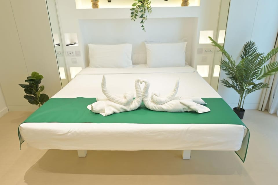 Discover the New and Improved Deep View Studio Apartment in Ras al Khaimah