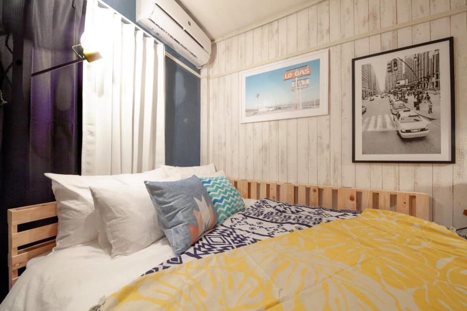 Bed, Bedroom, air conditioner