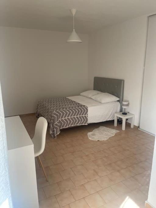 Appartement à 100 m de la gare Apartment in Provence-Alpes-Côte d'Azur
