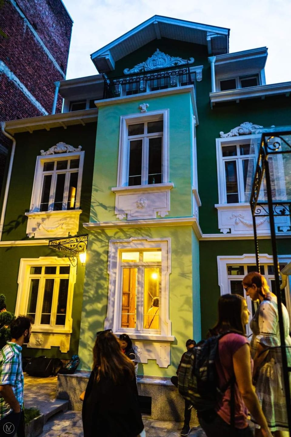 Property building, Day