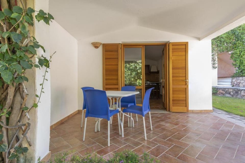 Stunning Residence Bouganvillage Studio Apartment in Sardinia