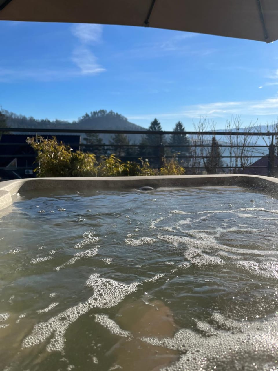 H49 Jacuzzi Penthouse-Adults only Apartment hotel in Romania