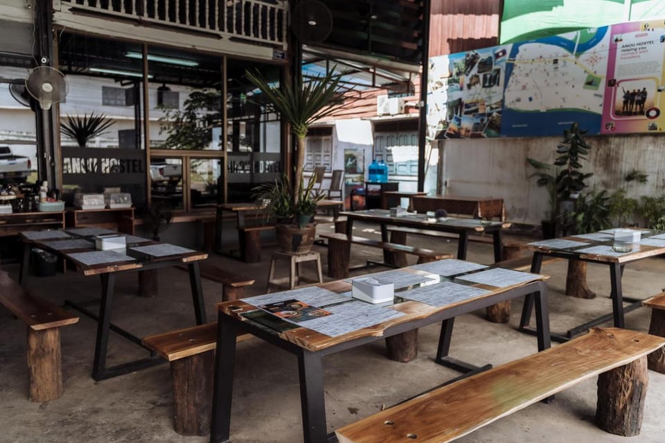 Property building, Restaurant/places to eat, Breakfast
