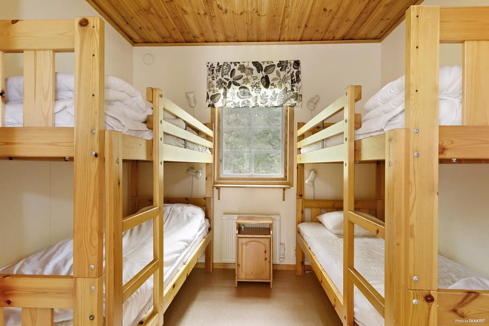 bunk bed
