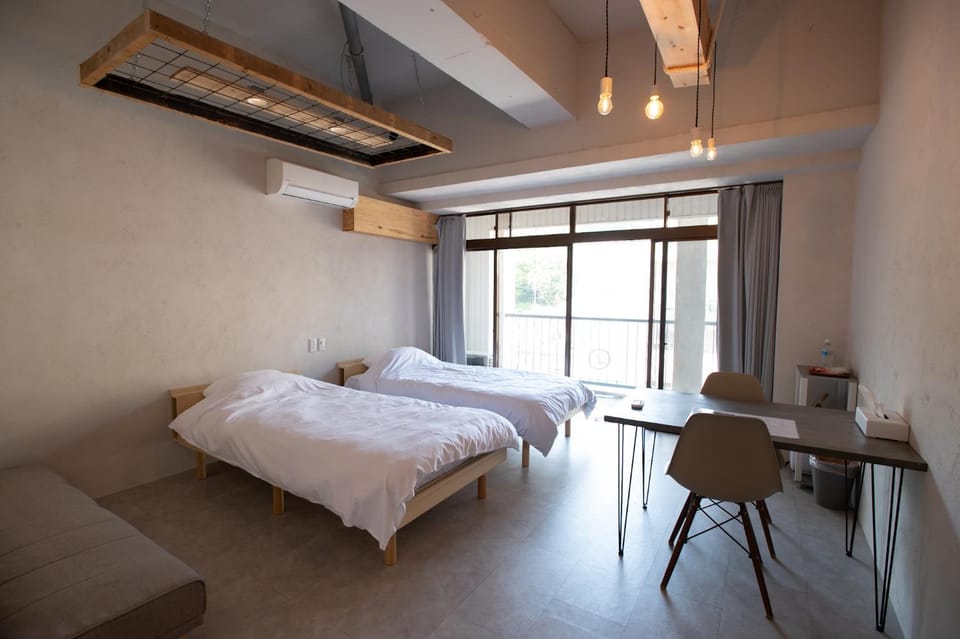 Bed, Photo of the whole room, Bedroom, air conditioner