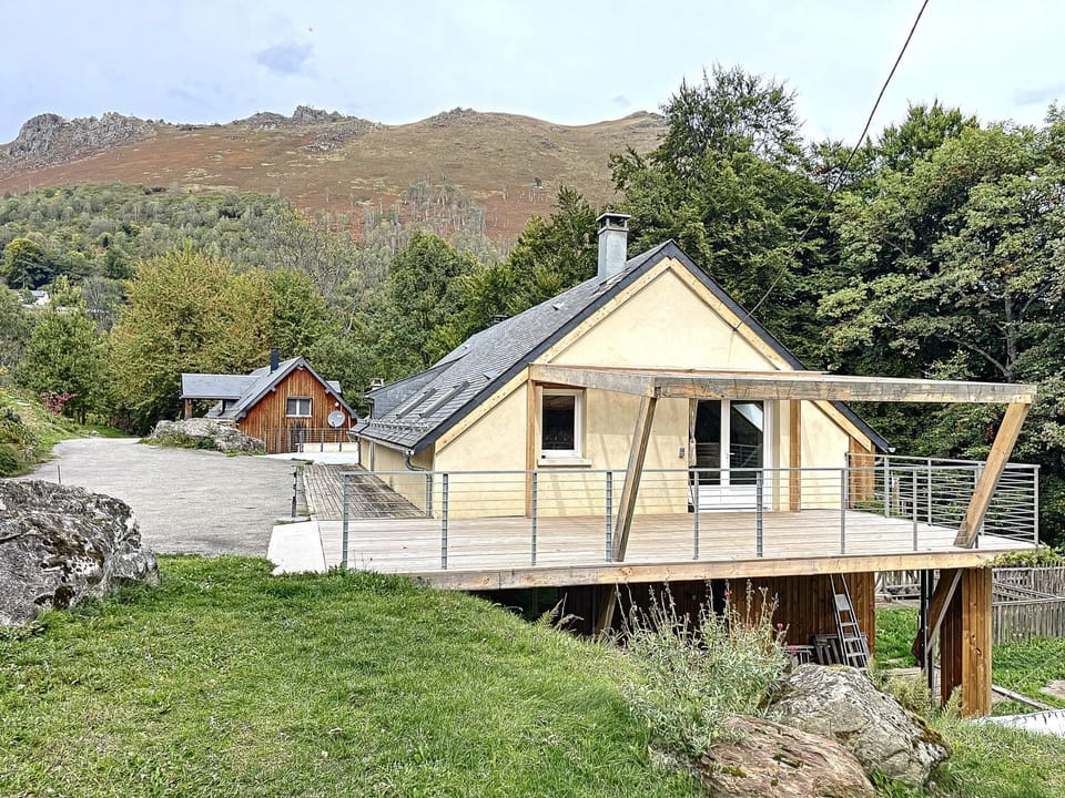 Property building, Mountain view