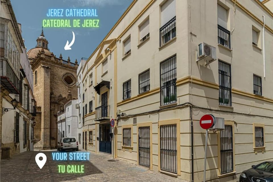 Property building, Neighbourhood, Street view, Location