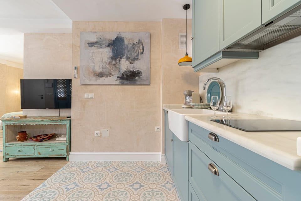 Kitchen or kitchenette, stove