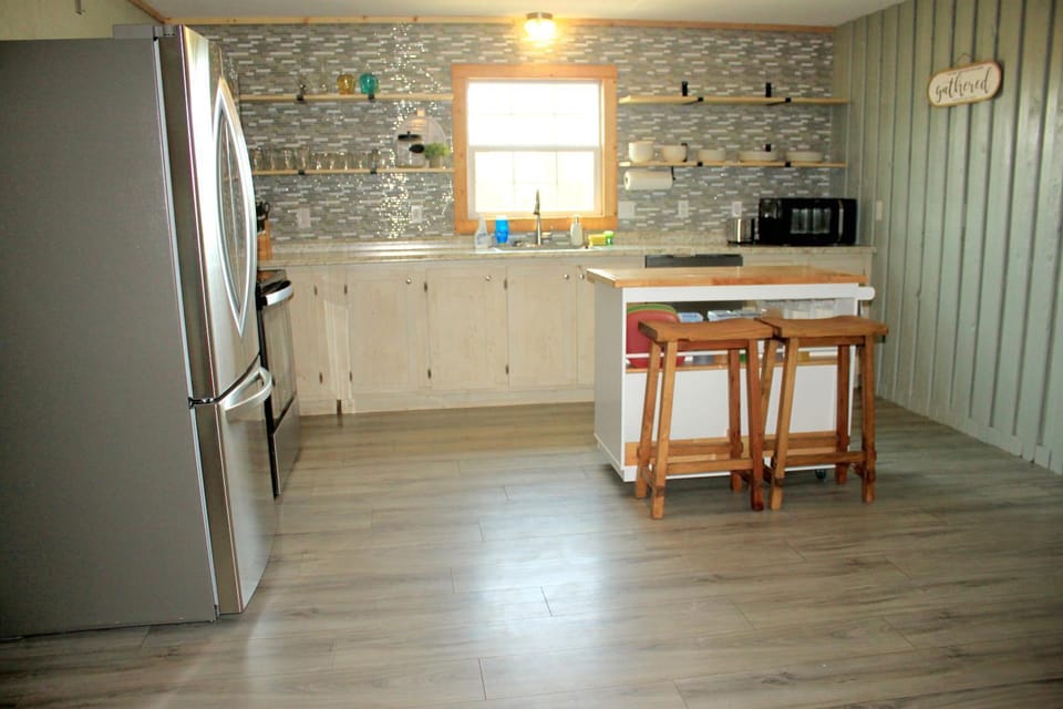 dishwasher, minibar, pet friendly, stove