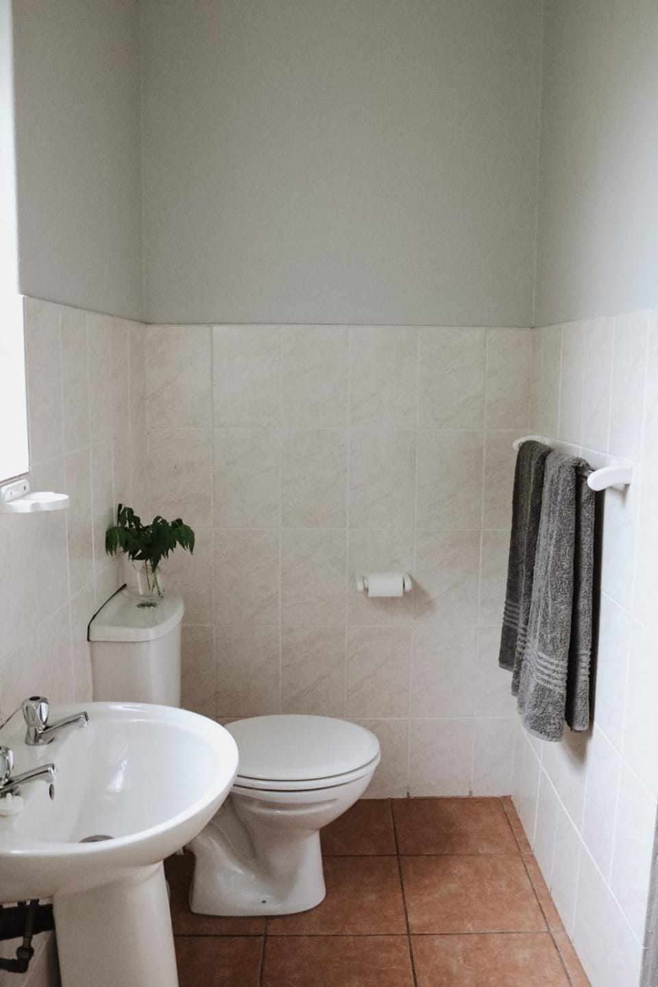 Toilet, Bathroom, towels
