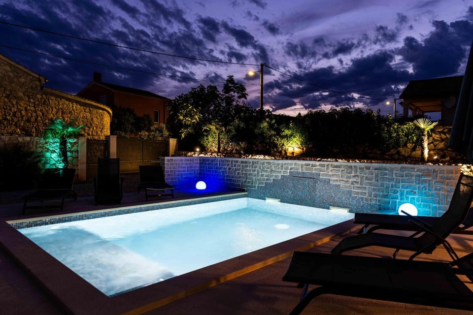 Night, Swimming pool