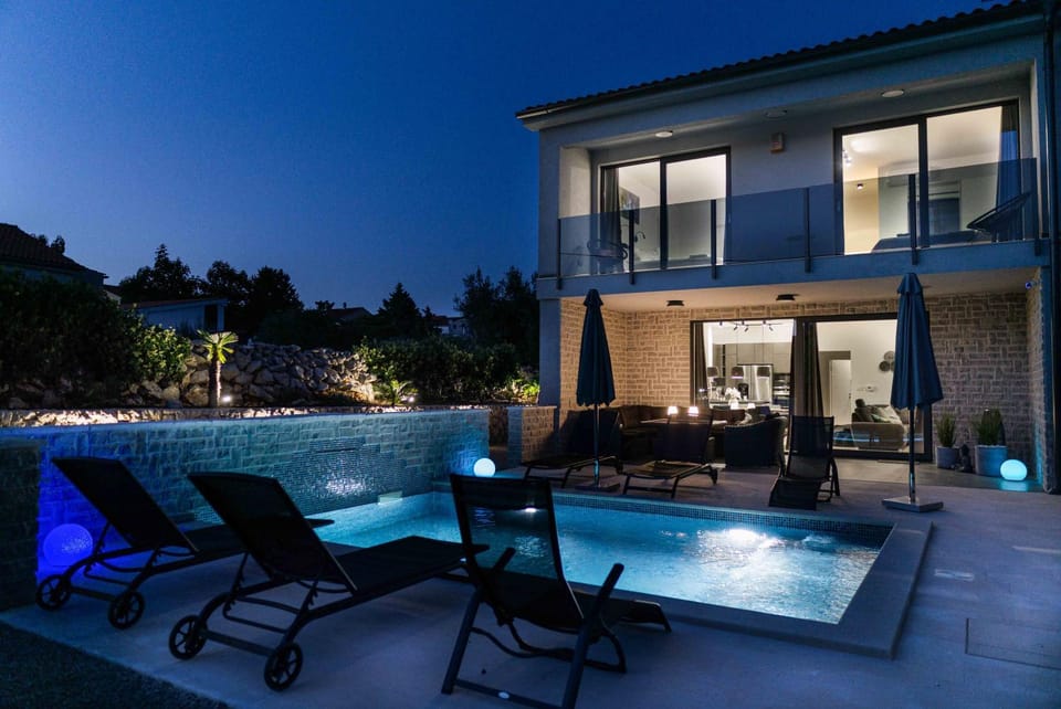 Balcony/Terrace, Swimming pool, Swimming pool