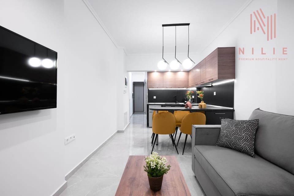 TV and multimedia, Kitchen or kitchenette, Seating area