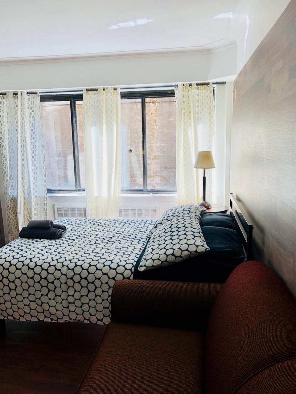 Stylish Montreal Apartment: Comfortable Stay in the Golden Square Mile Apartment in Montreal