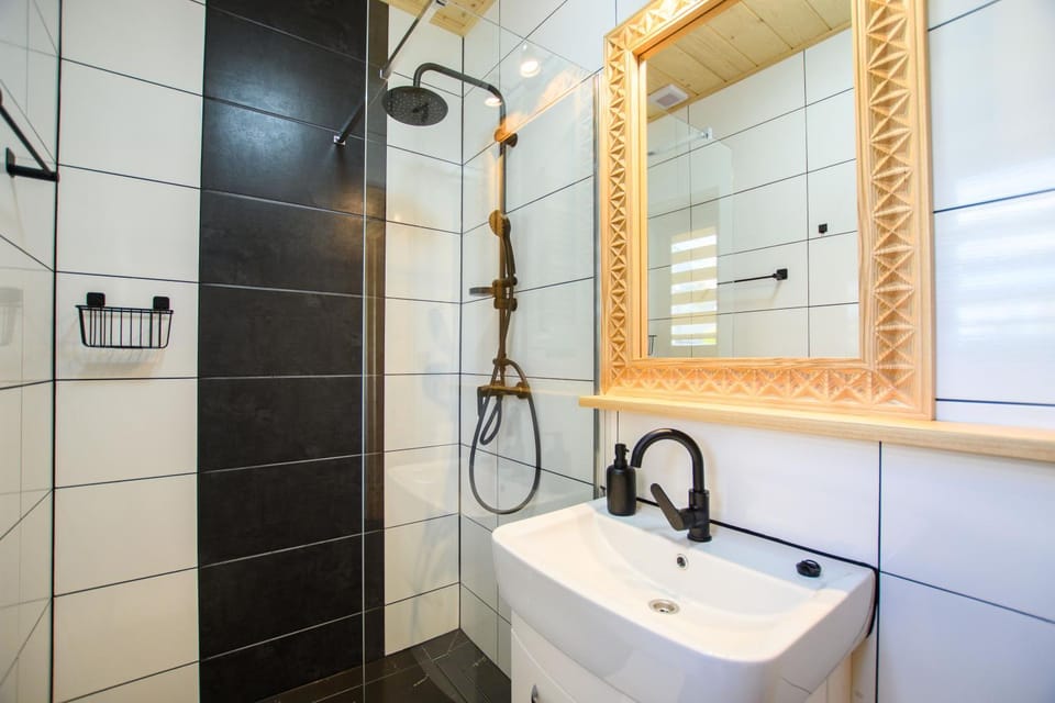 Shower, Bathroom, heating