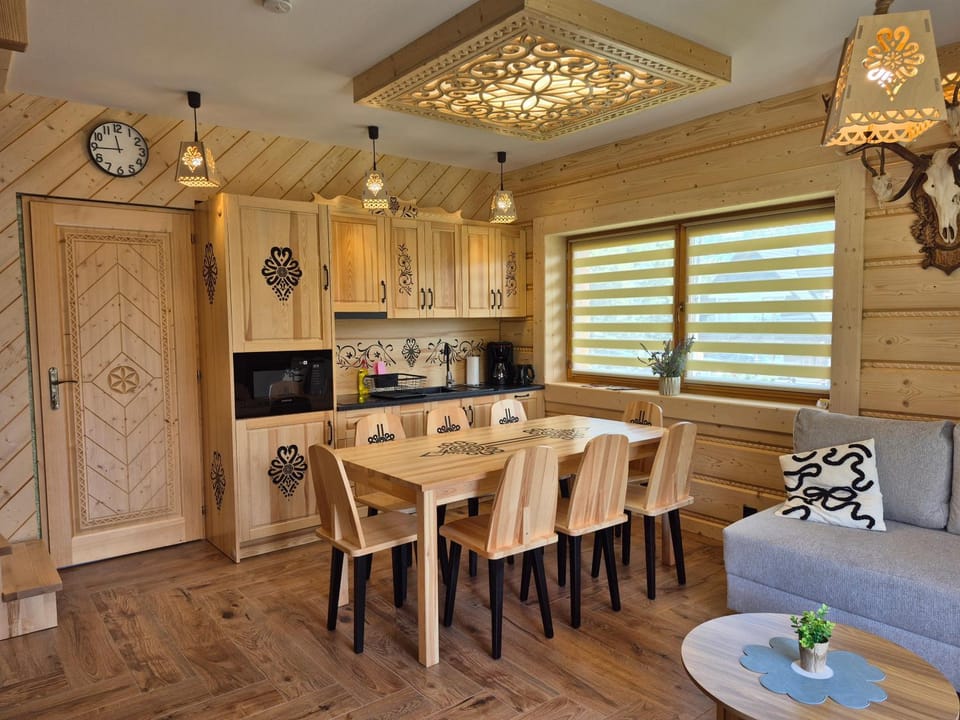 Kitchen or kitchenette, Living room, Dining area, microwave, stove