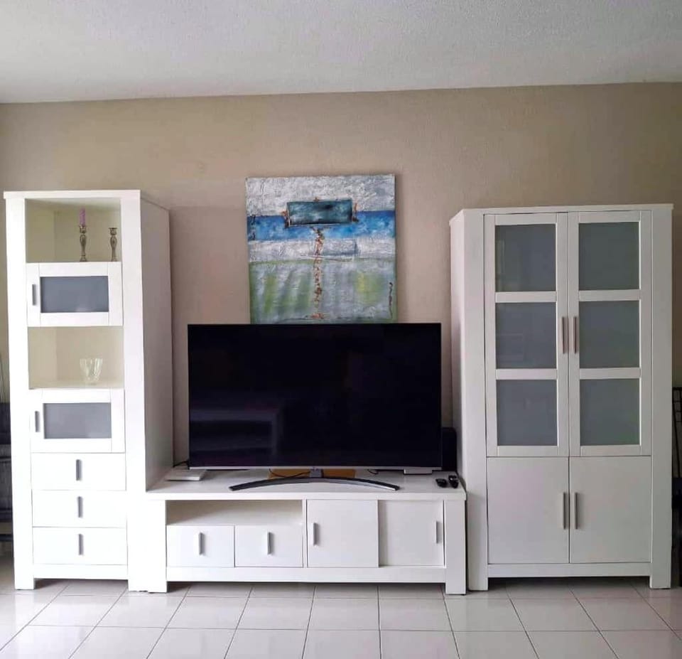 TV and multimedia, Living room, Photo of the whole room, furniture