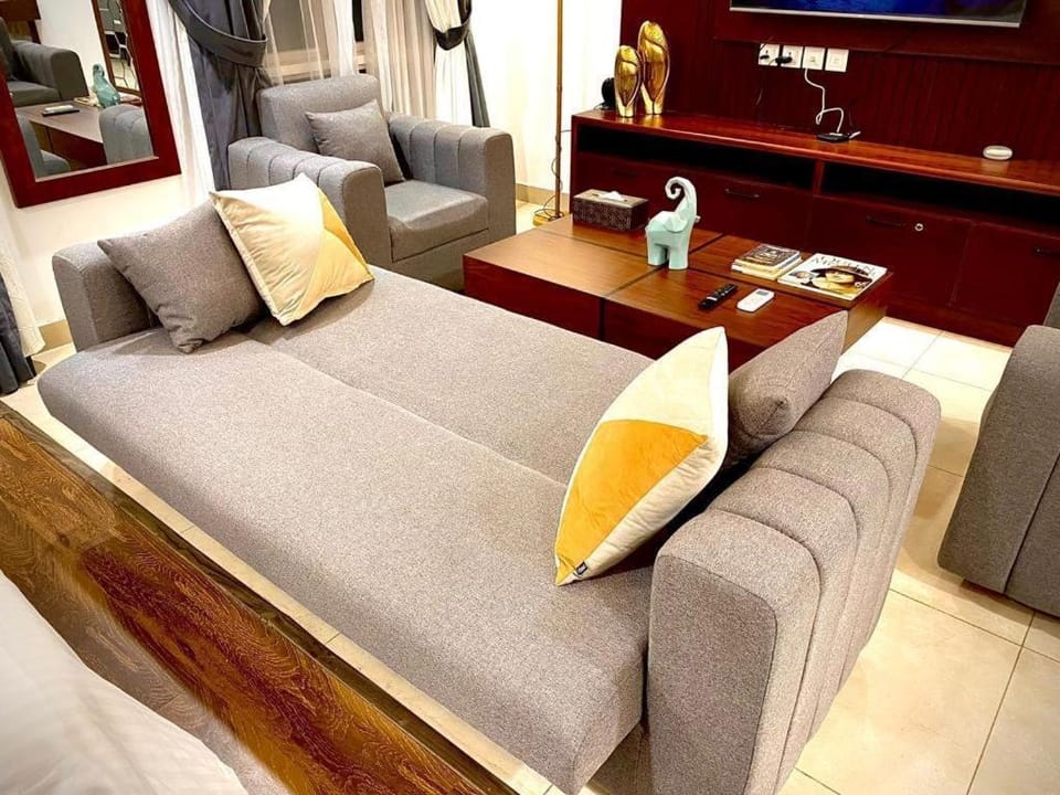 Luxury One Bed Apartment Goldcrest Grand Mall and Residency DHA LHR Apartment in Lahore