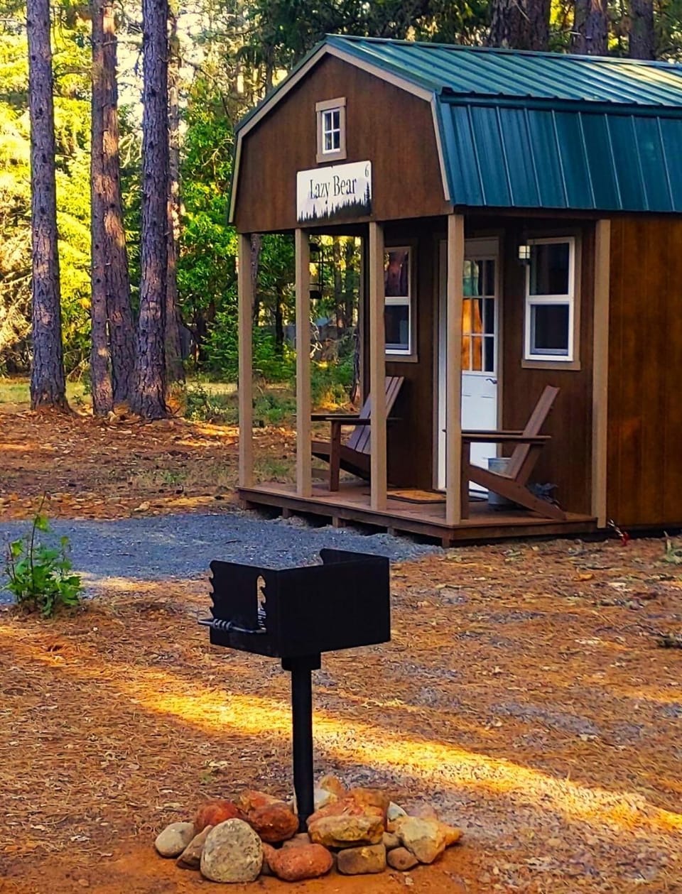 Lazy Bear Cabin 6 - Sleeps up to 4 Cabin in Oregon