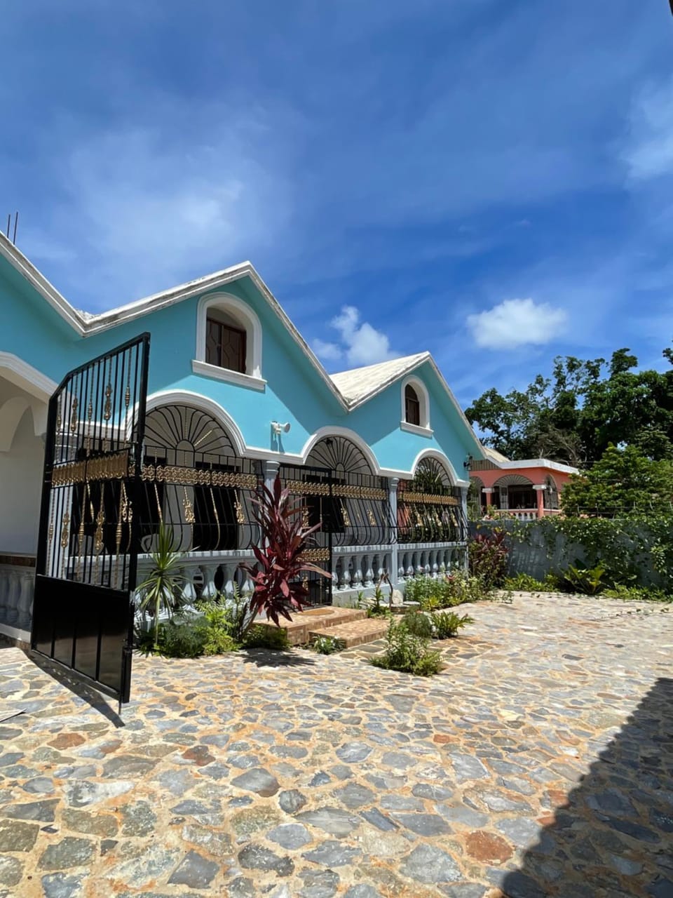 Property building, Day