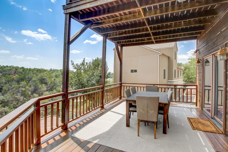 Tranquil Haven House in Volente