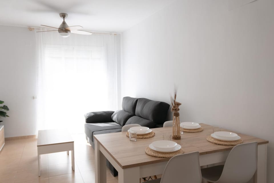 Living room, Dining area, fireplace