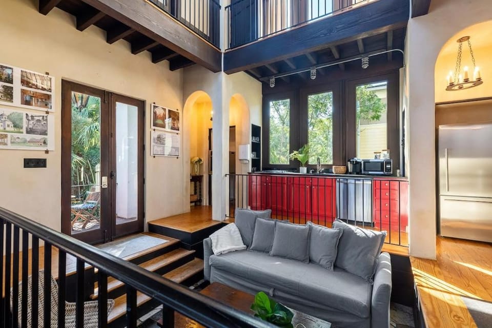Kitchen or kitchenette, Living room, Seating area