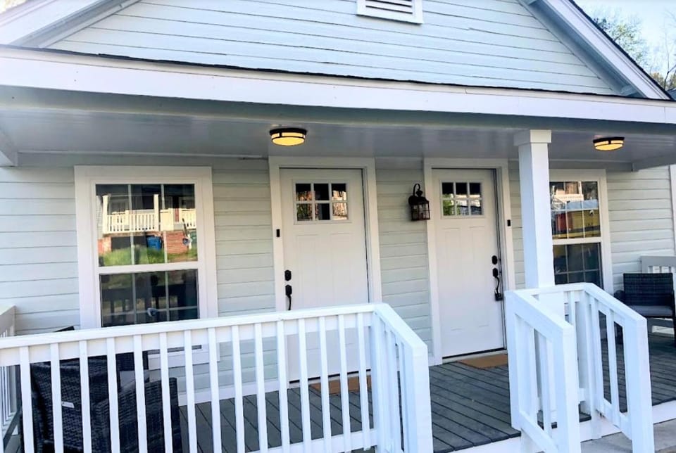 LakewoodLyon Park Renovated Cottage Near Duke 28B House in Durham