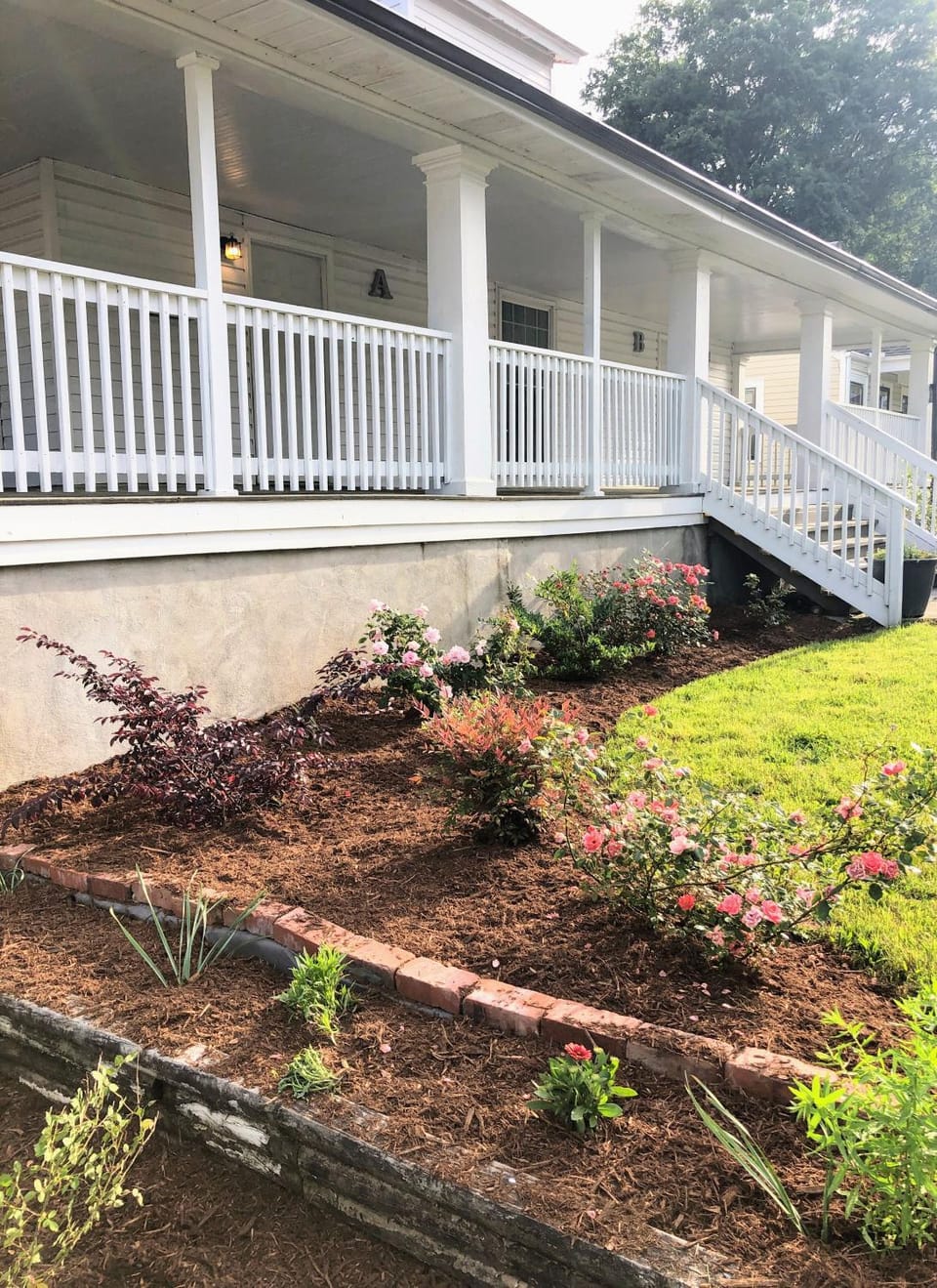 Recently Renovated Chic Durham Farmhouse House in Durham