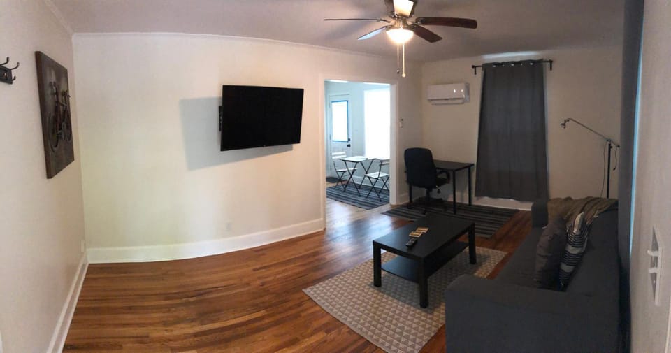 Quaint Cottage Minutes From Downtown House in Durham