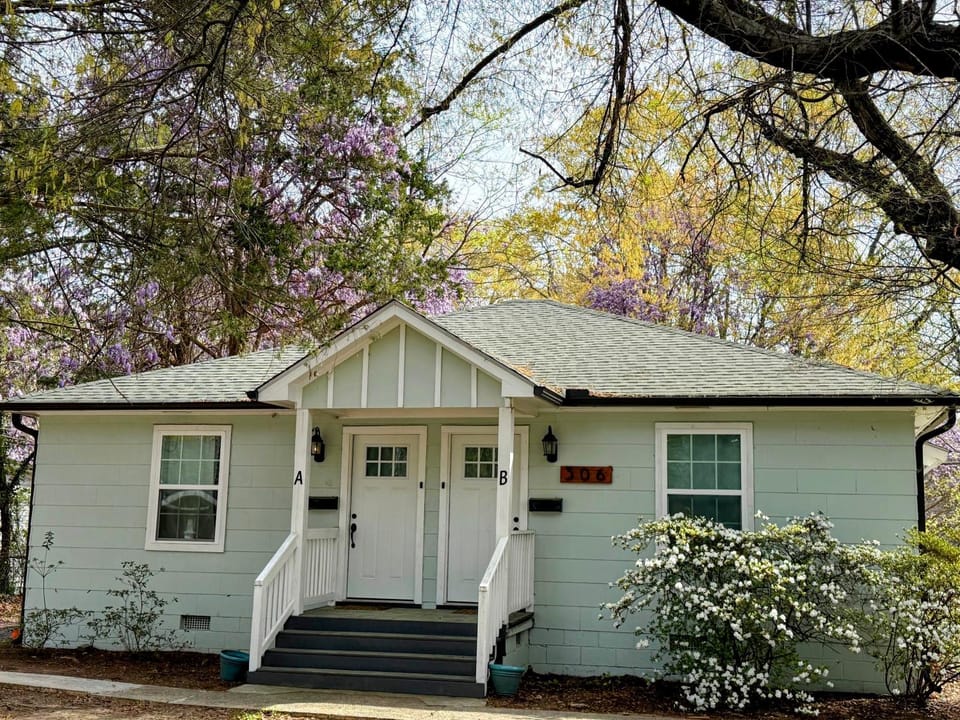 Quaint Cottage Minutes From Downtown House in Durham