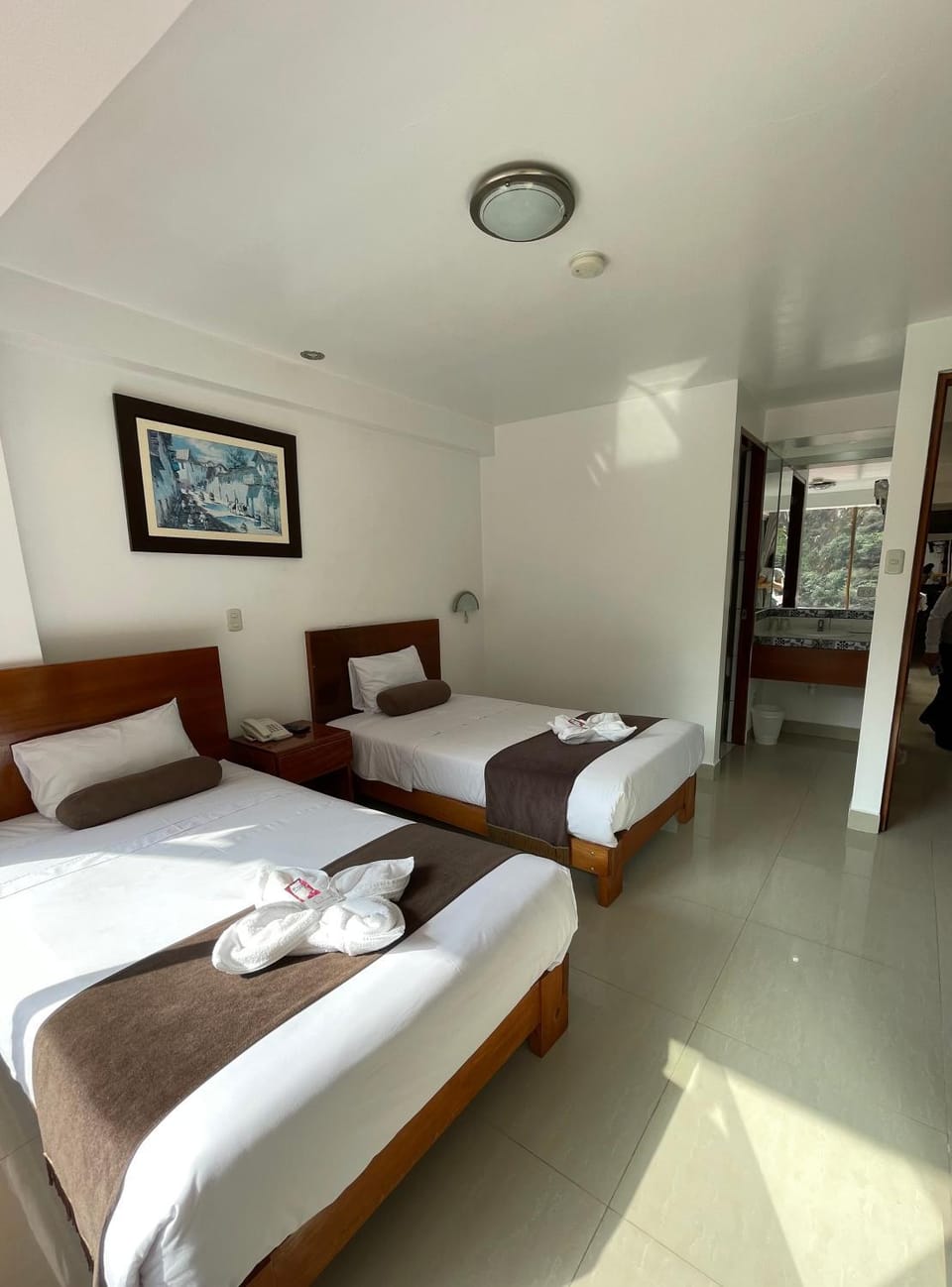 Bed, Photo of the whole room, Bedroom, towels